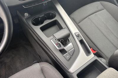 Audi A4 40 TFSI S tronic