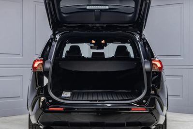 Toyota RAV4 2.5 Hybrid Black Edition By Jbl 4X4