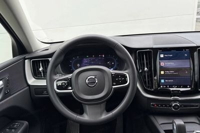 Volvo XC60 B4 D AWD Plus Dark aut