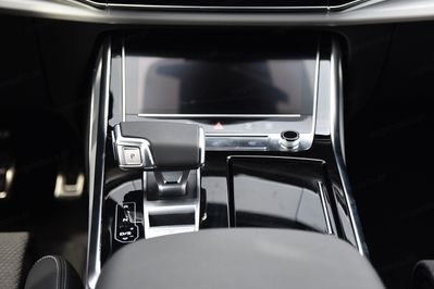 Audi Q7 TFSI e quattro S Line