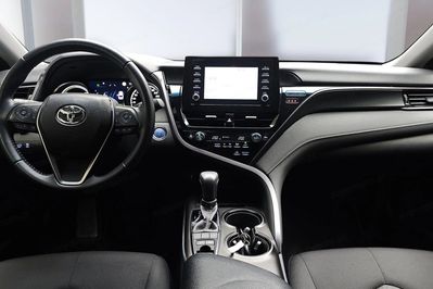 Toyota Camry Hybrid Comfort CVT
