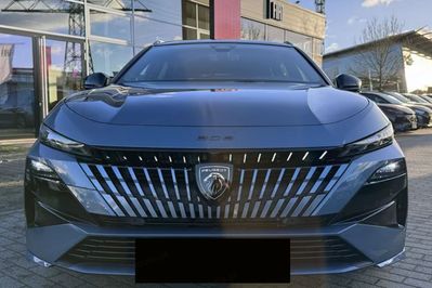 Peugeot 308 GT Exclusive e-DCS6 1.2 mHEV