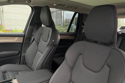 Volvo XC90 T8 AWD Plug-In Hybrid Ultra Dark 7os