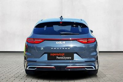 Kia Ceed 1.5 T-Gdi Gt Line Dct