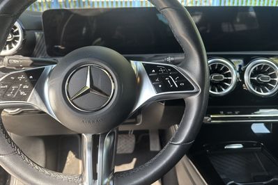 Mercedes CLA 180 7G-DCT