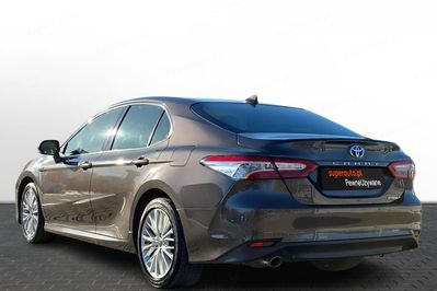 Toyota Camry 2.5 Hybrid Executive CVT