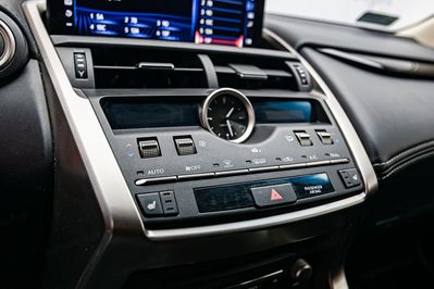 Lexus NX 300 AWD