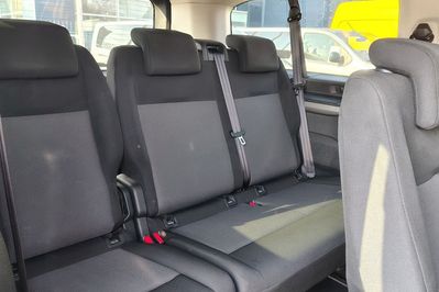 Peugeot Traveller BlueHDi