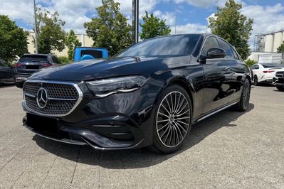 Mercedes Klasa E 300 e  4-Matic AMG
