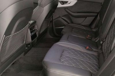 Audi Q8 SQ8 TFSI quattro