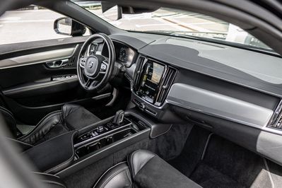 Volvo V90 B4 D AWD R-Design