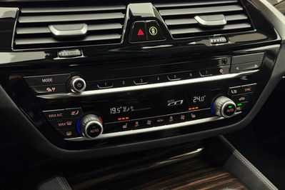 BMW Seria 5 530e Luxury Line sport-aut