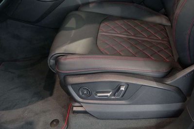 Audi Q8 SQ8 TFSI quattro