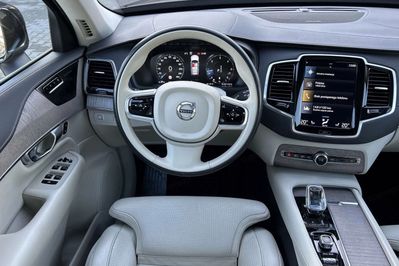 Volvo XC90 B5 D AWD Inscription 7os aut