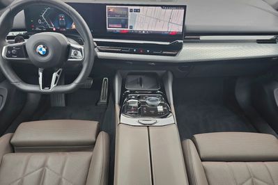 BMW Seria 5 520d xDrive M Sport