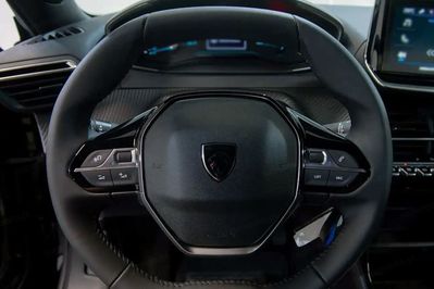 Peugeot 2008 Edition e-DCS6 PureTech mHEV