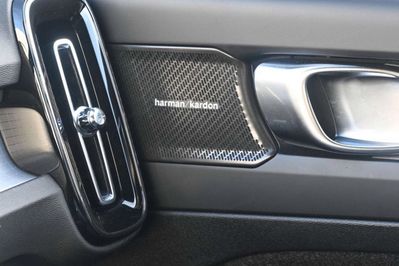 Volvo XC40 B3 Plus Dark