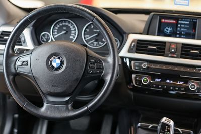 BMW Seria 3 Gran Turismo Sport Line 2.0 318d aut
