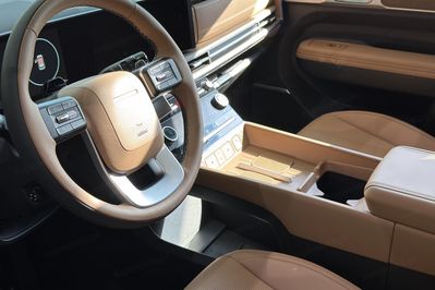 Hyundai Santa Fe 1.6 T-GDI HEV Calligraphy 4WD aut 7os.