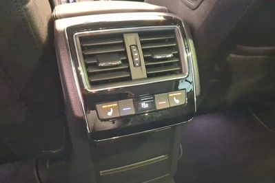 Skoda Superb 2.0 TDI SCR Style DSG