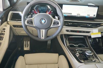 BMW X7 M60i xDrive