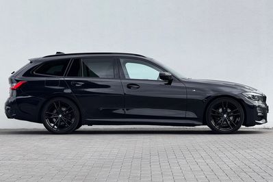 BMW Seria 3 Touring 318d Sport Line