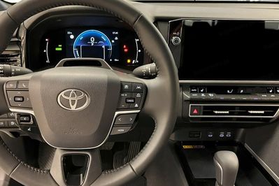 Toyota Camry Comfort 2.5 Hybrid Dynamic Force