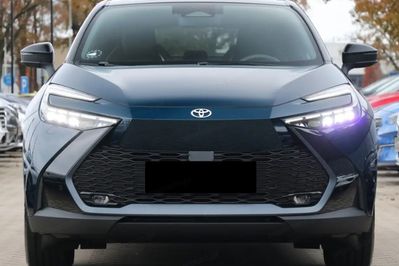 Toyota C-HR Executive 2.0 Plug-in Hybrid Dynamic Force