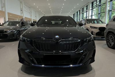 BMW Seria 5 Touring 540d xDrive M Sport