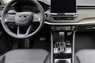 Jeep Compass Altitude 1.5 T4 mHEV DCT