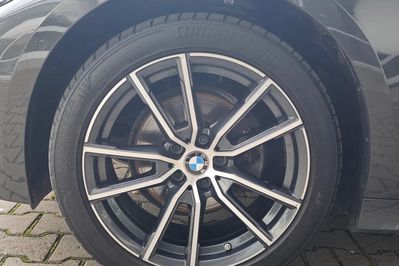 BMW Seria 3 320d xDrive Advantage sport-aut
