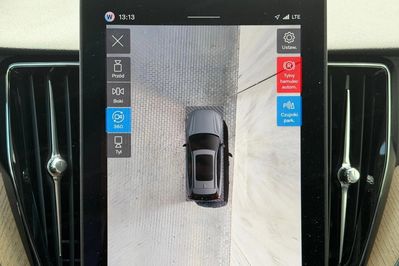 Volvo XC60 B5 B AWD Plus Dark