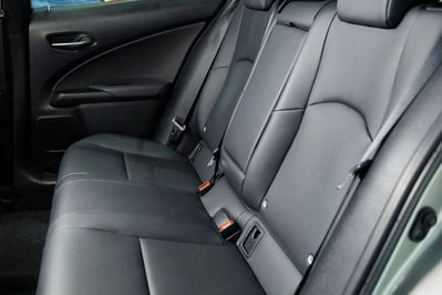 Lexus UX 300h F Sport AWD