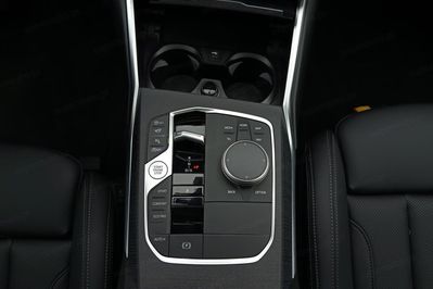BMW Seria 3 330i xDrive M Sport sport-aut