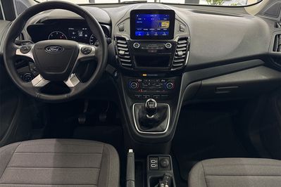 Ford Tourneo Connect L1H1 Titanium