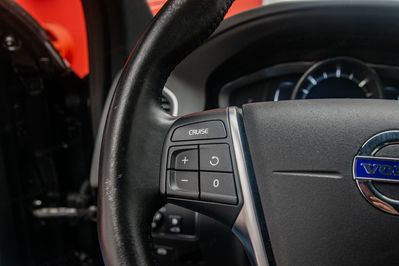 Volvo XC60 D4 Momentum Plus