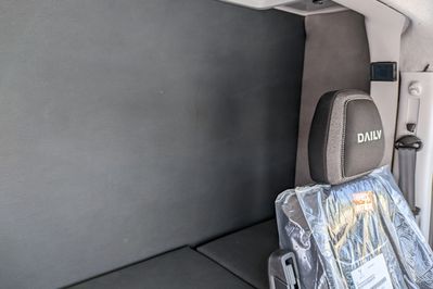 Iveco Daily 70C18 Hi-Matic Zabudowa 15EP + Winda