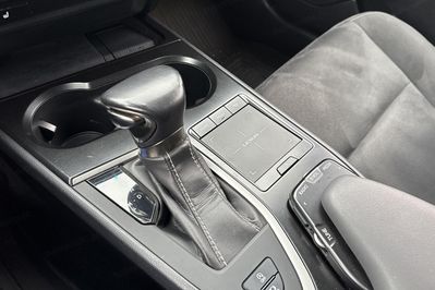 Lexus UX 200 GPF Business Edition 2WD