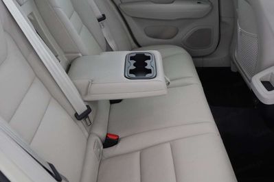 Volvo V60 T6 AWD Plug-In Hybrid Plus Dark