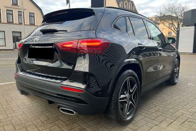 Mercedes GLA 200 AMG Line