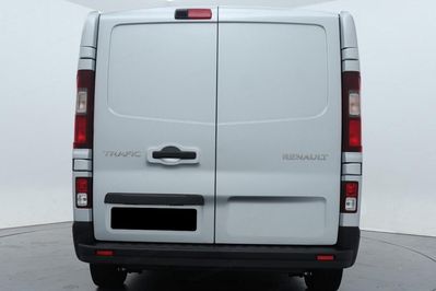 Renault Trafic L2H1 Extra AT9