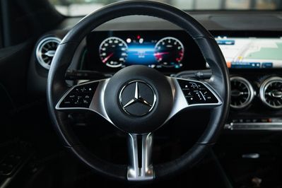 Mercedes GLB 200 mHEV Progressive 7G-DCT