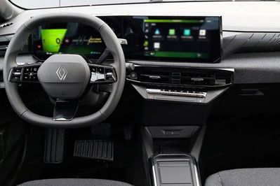 Renault Clio Evolution 1.8 E-TECH Full Hybrid