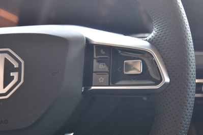 MG HS 1.5T HEV+ Excite aut