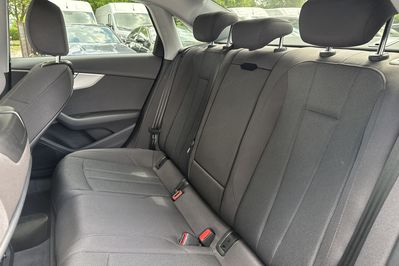 Audi A4 35 TFSI Advanced