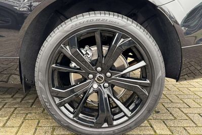 Volvo XC60 T6 Plug-In Hybrid AWD Ultra Black Edition