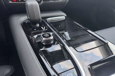 Volvo V60 T6 AWD Plug-In Hybrid Plus Dark