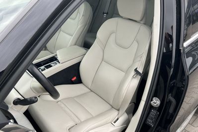 Volvo XC60 T8 Plug-In Hybrid AWD Plus Bright aut