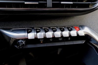 Peugeot 3008 1.5 BlueHDi Allure Pack