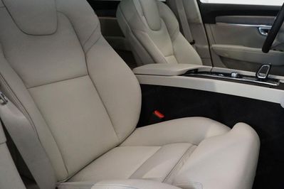 Volvo V90 T6 AWD Plug-In Hybrid Plus Bright